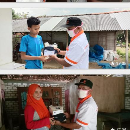 Bantuan kepada anak yatim dan dhuafa warga Desa Sudo dari LAZISMU Rembang